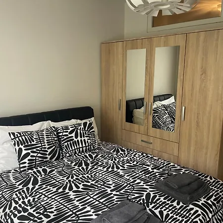 Duchess Apartment *